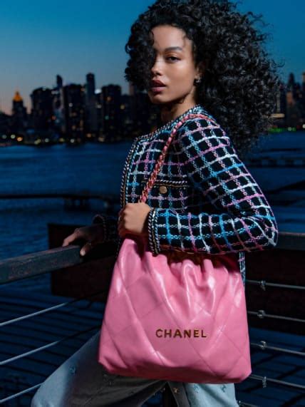 chanel 22 bag sizes|Chanel 22 bag large.